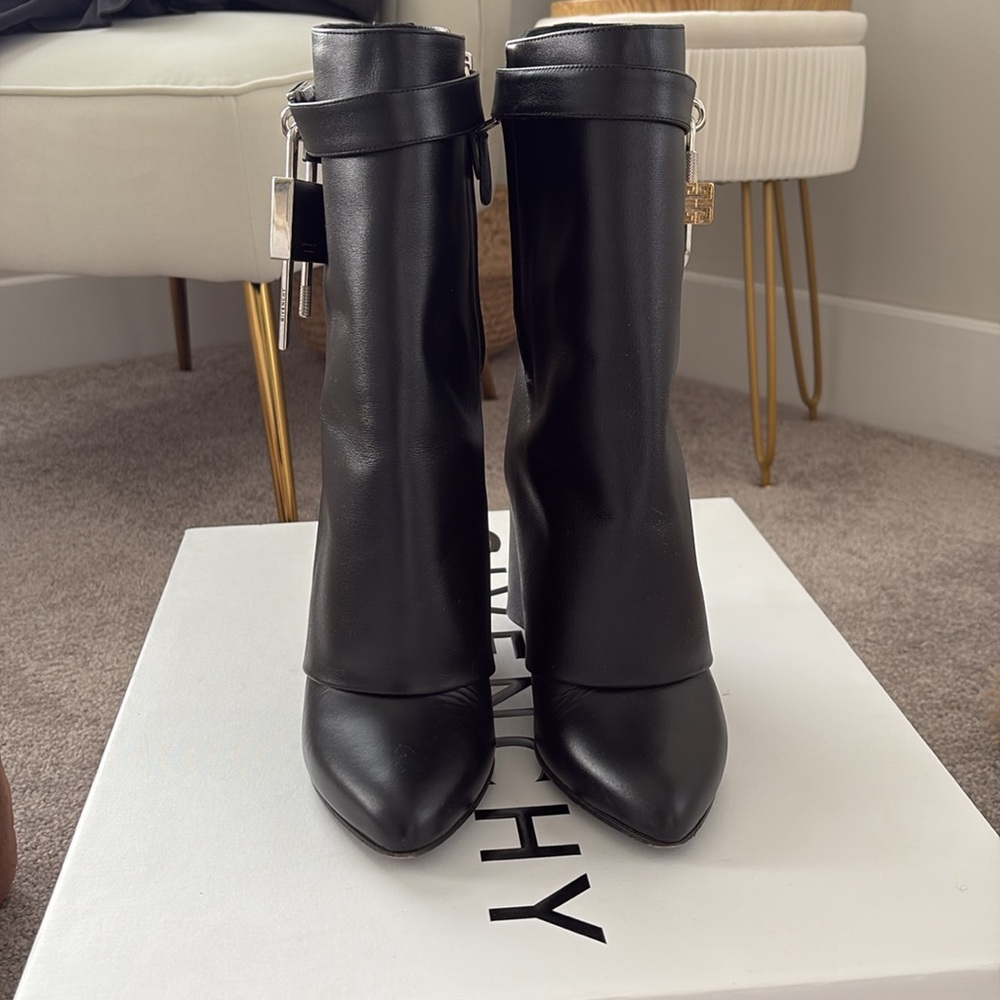 Authentic  women Givenchy Shark boots